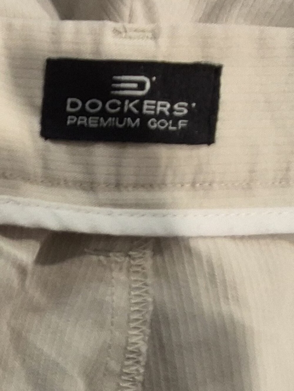 Men's Beige Pleated Casual Shorts - Picture 5 of 5
